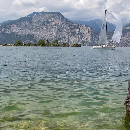 Hotel Eden Brenzone sul Garda Exterior foto